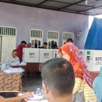 Hari Pencoblosan Pemilu, Antusias Warga Ke TPS Rela Antre