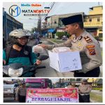 Polsek Tuntungan Berbagi Takjil dan Himbauan Kamtibmas Jelang Berbuka Puasa