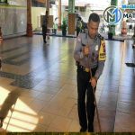 Jalin Kebersamaan di Bulan Ramadhan, Polres Tebing Tinggi Bersihkan Mesjid Bersama Masyarakat