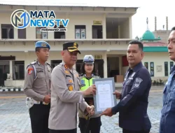 Kapolres Tanah Karo Berikan Reward kepada Personel Sihumas atas Capaian Terbaik dalam Pengelolaan Media Sosial
