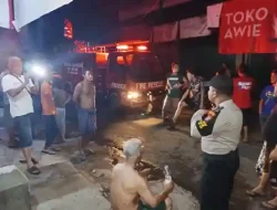 Kebakaran Hebat Melanda Losmen Bahagia di Tebing Tinggi, Diduga Akibat Korsleting Listrik