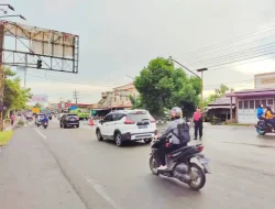 Polsek Rambutan Kendalikan Arus Lalu Lintas Pagi Hari di Tebing Tinggi