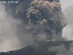 Erupsi Gunung Marapi: Kolom Abu Capai 2.000 Meter, Warga Diminta Waspada