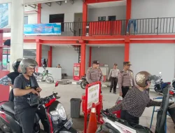 Kasat Binmas Polres Tebing Tinggi Sambangi SPBU Simpang Beo, Himbau Karyawan dan Konsumen Melayani Masyarakat dengan Baik