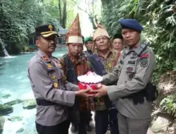Tradisi Pengambilan Air Suci Semarakkan Hari Bhayangkara ke-78 di Simalungun