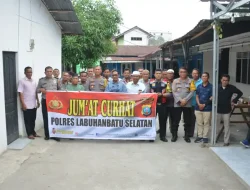Kunjungan Kapolres Labuhanbatu Selatan dalam Kegiatan Jumat Curhat di Kotapinang