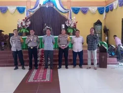 Polsek Sei Kanan Gelar Minggu Kasih di Gereja HKBP Langgapayung