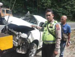 Empat Orang Luka-luka dalam Kecelakaan Tunggal di Jalan Lintas Pematangsiantar-Parapat