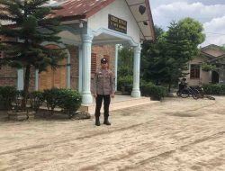 Pengamanan Ibadah Minggu di Gereja Khatolik Prumnas Lima Puluh oleh Personel Polsek Lima Puluh