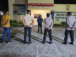 Polsek Indrapura Gelar Apel Malam, Kanit Reskrim Sampaikan Arahan Penting