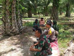 Bhabinkamtibmas Polsek Lima Puluh Gelar Cooling System di Desa Simpang Gambus untuk Ciptakan Situasi Aman Menjelang Pilkada 2024
