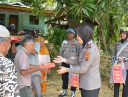 Polwan Polres Labuhanbatu Selatan Berbagi Bersama Masyarakat dalam Rangka Hari Jadi Polwan ke-76