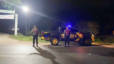 Personel Sat Samapta Polres Batu Bara Gelar Patroli Blue Light untuk Antisipasi Kejahatan Jalanan