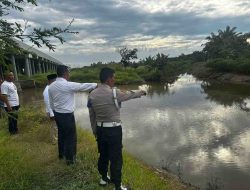 Mayat Remaja Ditemukan di Parit Pembuangan, Diduga Tenggelam Saat Menangkul Ikan