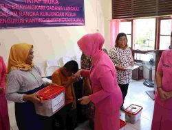 Ketua Bhayangkari Cabang Langkat, Ny. Ayu David, Kunjungi Bhayangkari Ranting Kuala untuk Tingkatkan Solidaritas dan Kinerja Organisasi