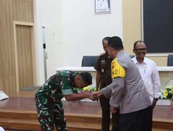 Kapolres Beri Kejutan Ulang Tahun Dandim Simalungun di Tengah Kunjungan Kapolda Sumut