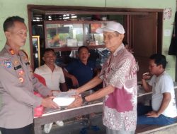 Polres Simalungun Gelar “Jumat Berkah”, Bagikan 100 Nasi Kotak bagi Warga Tanah Jawa dan Nagori Balimbingan