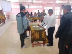 Polsek Perdagangan Tegaskan Netralitas dalam Pemilu, Kanit Binmas Hadiri Pelantikan Pengawas TPS Kecamatan Bandar