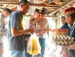 Polsek Labuhan Ruku Bagikan Sembako bagi Kaum Dhuafa dalam Aksi “Jumat Berkah”