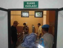 Pria Luka-Luka Ditemukan di Jalan Sudirman, Polsek Siantar Selatan Lakukan Evakuasi Ke RS dr. Djasamen Saragih