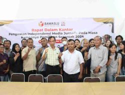 Melalui FGD Bawaslu Sumut, Ahli Tata Negara USU Tekankan Peran Media Sebagai Pilar Demokrasi