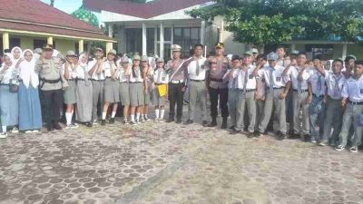Polsek Tanah Jawa Tingkatkan Kesadaran Hukum Siswa Menjelang Pilkada 2024
