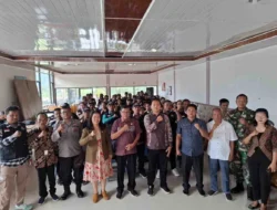 Polsek Pangururan dan Polsek Simanindo Beri Dukungan kepada Pengawas TPS untuk Pilkada Serentak 2024