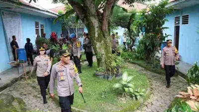 Kapolres Pematang Siantar Pantau Pengamanan Rapat Pleno Penghitungan Suara di Kecamatan