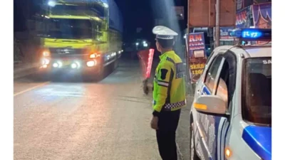 Polres Batu Bara Gelar Patroli Blue Light untuk Tingkatkan Keamanan Lalu Lintas