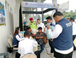 Polres Pematangsiantar Gelar Tes Urine Awak Angkutan Darat untuk Operasi Lilin Toba 2024