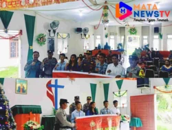 Polsek Kampung Rakyat Gelar “Minggu Kasih” di Gereja GMI Desa Perkebunan Teluk Panji