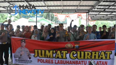 “Jum’at Curhat”  Warga Desa Perlabian Antusias Sampaikan Aspirasi