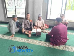 Kanit Binmas Polsek Bangun Gelar Jumat Curhat di Masjid Al-Muttaqin, Huta III Nagori Karang Bangun