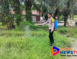 Bhabinkamtibmas Medang Deras Ajak Warga Manfaatkan Pekarangan untuk Ketahanan Pangan