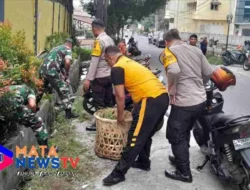 Sinergitas TNI-Polri dan Masyarakat : Gotong Royong Bersihkan Gorong-Gorong di Pematangsiantar