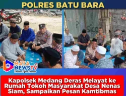 Kapolsek Medang Deras Melayat ke Rumah Tokoh Masyarakat Desa Nenas Siam, Sampaikan Pesan Kamtibmas