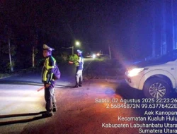 Polsek Kualuh Hulu Gelar Patroli Blue Light, Cegah Balap Liar di Jalan Perkebunan Kenopan Ulu