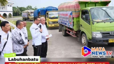 Bupati Labusel Berangkatkan Bantuan Logistik PGRI untuk Korban Bencana di Tapsel, Tapteng, dan Sibolga