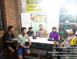 Polsek Siantar Marihat Sampaikan Pesan Kamtibmas saat Sapa Siskamling di Pos Kamling Jalan Durian