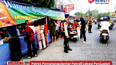 Polres Pematangsiantar Patroli Lokasi Penjualan Takjil, Pastikan Warga Nyaman Saat Berbuka