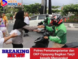 Polres Pematangsiantar dan OKP Cipayung Bagikan Takjil kepada Masyarakat