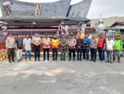 Kapolsek Siantar  Dampingi Camat Pantau Kebersihan Jorat Sangnawaluh Jelang HUT Kota