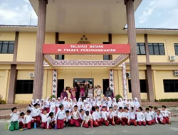 Polres Pematangsiantar Kenalkan dan Tanamkan Polisi dan Polwan Sahabat Anak ke Siswa Siswi SD 