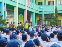 Satlantas Polres Karimun Edukasi Pelajar Lewat Program Police Goes To School