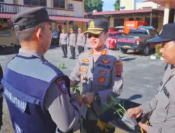 Kapolres Pematangsiantar Salurkan Bibit Cabai dan Terong untuk Dukung Ketahanan Pangan