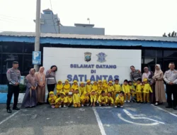 Polantas Menyapa, Sat Lantas Polres Pematangsiantar Terima Kunjungan Edukasi TK Islam Terpadu Modern