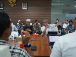 Pelindo Regional 1 Gandeng 33 BKM Masjid Salurkan Hewan Kurban untuk Warga Belawan