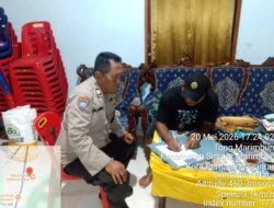 Bhabinkamtibmas Polsek Siantar Marihat Serahkan Treser Jagung untuk Dukung Ketahanan Pangan