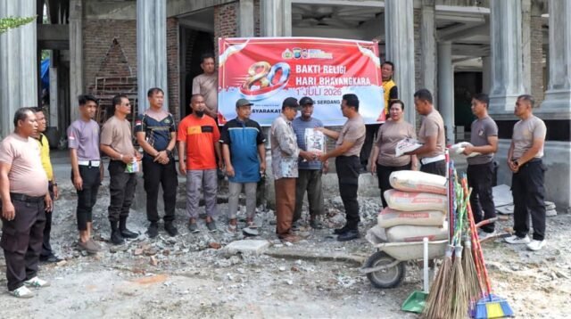 Sambut HUT Bhayangkara ke-80 Tahun 2026, Polsek Sungai Kanan Salurkan Bantuan Sosial Untuk Warga Kurang Mampu