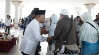 Suasana Haru Mewarnai Penyambutan 147 Jemaah Haji Labuhanbatu Selatan, Wabup Syahdian Doakan Menjadi Haji Mabrur